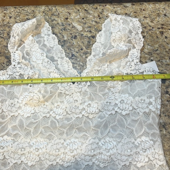 Josie Natori  Rose Parfait Floral Lace Camisole Tank Top Shell - Picture 5 of 6